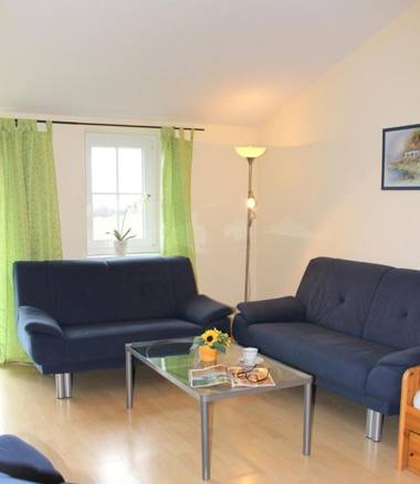 "Hof Triangel - Whg 2" - Bauernhofurlaub mit Streicheltieren und Treckerfahren