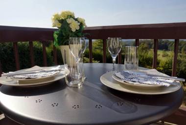 Ruhige Ferienwohnung mit Fernblick