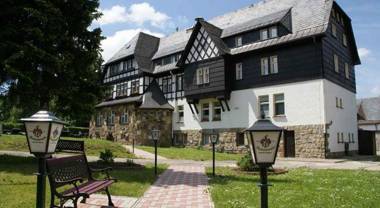 Landhotel "Wettin"