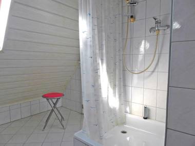 Ferienwohnung im Dachgeschoss _ He