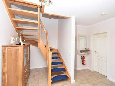 Ferienhaus Boddenbrise mit Hiddenseeblick