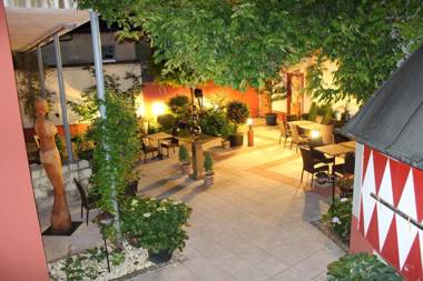 Wirtshaus & Hotel Goldener Greif