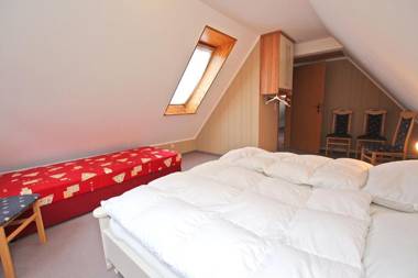 Ferienwohnungen am See Userin SEE