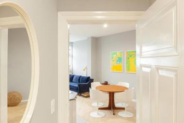 Kaiser Karl Apartments