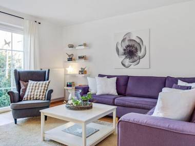 Enticing Holiday Home in Oldenburg with Garden near Sea