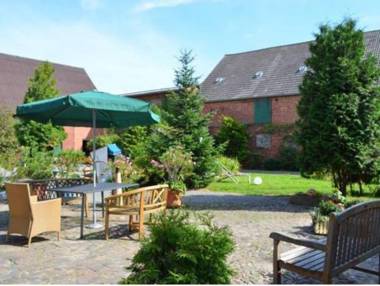 Landhof Liebsch mit Pool und Sauna