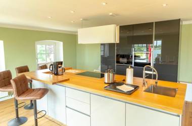 Gutshof-Penthouse-Wohnung- Seeblick