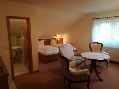 Weinbau & Pension "8Zeilen"