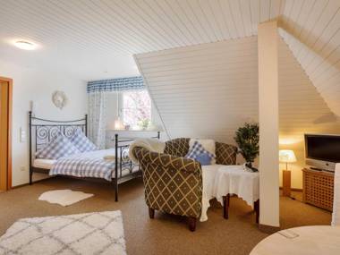 Charming Apartment in Weißenbrunn near Forest