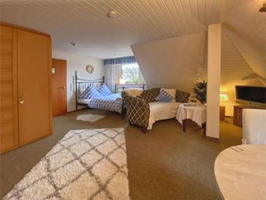 Charming Apartment in Weißenbrunn near Forest