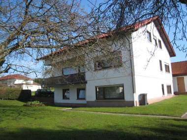 Beautiful Apartment in Winnen near Forest and Town Centre