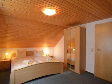 Modern Apartment in Reinhardtsdorf-Schöna a with Garden