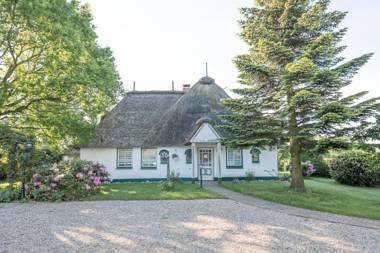 Kastanienhof Hagebutte