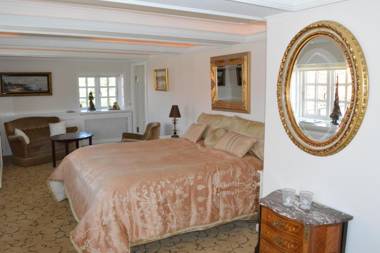 Skrøbelev Gods Manor House