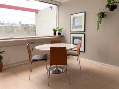 Hyggelig Apartment with a Balcony in Fancy Frederiksberg