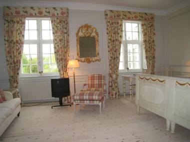 Skjoldenæsholm Slotshotel