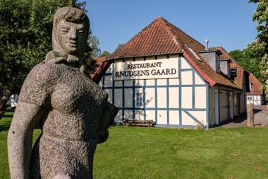Hotel Knudsens Gaard