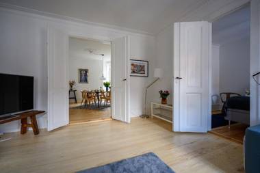 Brilliant Two-bedroom Apartment within walking distance to Nyhavn