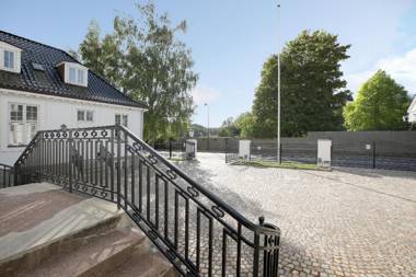 Rosenlund -a luxury Danish Palace north of Copenhagen