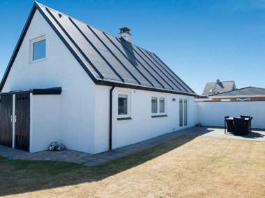 Elegant Holiday Home in Ulfborg near Sea