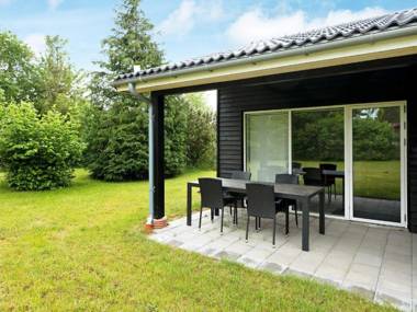 6 person holiday home in Eskebjerg