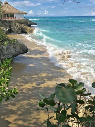 Amazing ocean views with many extras perks Enjoy Fine caribbean living
