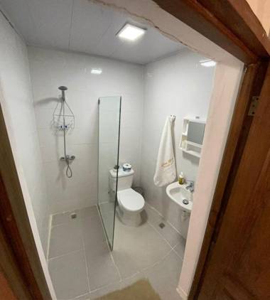 Room in Guest room - Central 1bd and Bth with common Picuzzi