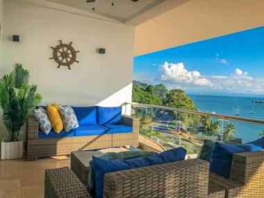 Beautiful waterfront apartment in Samana