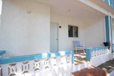 Bungalow 14 Cozy room at just steps from the beach and in town center