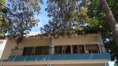 Bungalow 16 Cozy room at just steps from the beach and in town center