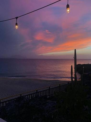 Bungalow 17 Cozy room at just steps from the beach and in town center