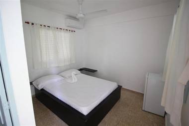 Bungalow 3 Cozy room at just steps from the beach and in town center