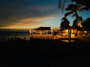 Bungalow 3 Cozy room at just steps from the beach and in town center