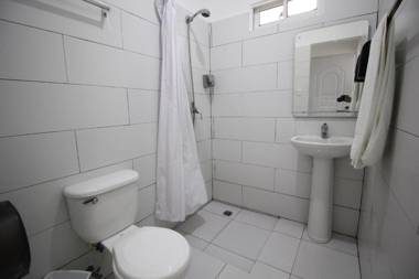 Bungalow 6 Cozy room at just steps from the beach and in town center