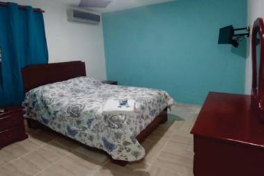 Hostal Primaveral La Mansion
