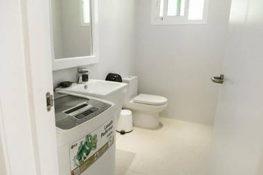 Private Villas with Pool Beach BBQ WiFi Guard Excluded Utilities