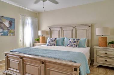 Costa Atlantica Beach Condo