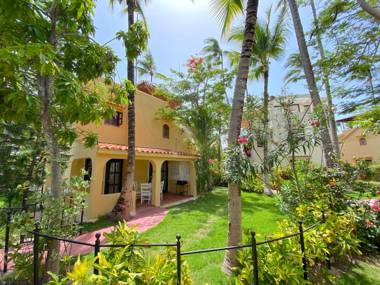 DELUXE VILLA playa LOS CORALES - POOL BBQ BEACH CLUB WIFI