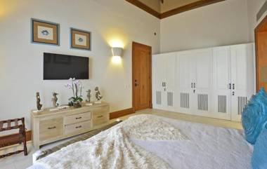 Ocean and golf view 5-bedroom villa with unique tropical style