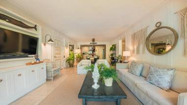 Special Price Deluxe 2BR at El Portillo