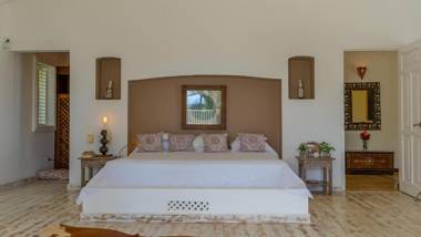 Azulsalado Amazing Beachfront Villa