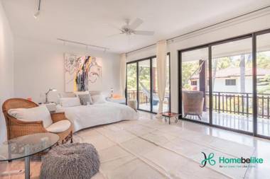 Have the vacation of your dreams in this beachfront at El Portillo