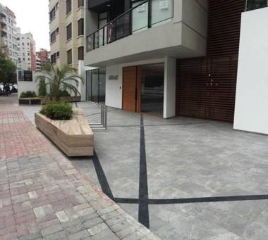 Cerca del hotel Dann Carlton Parque La Carolina