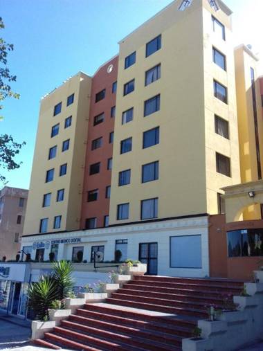 Cerca a Mitad del Mundo