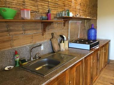 Suki Cafe Apartments