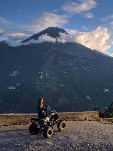 Erupcion Art Hotel & Hostel