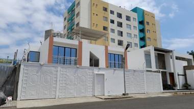 Suites y habitaciones en Edificación Amaralto