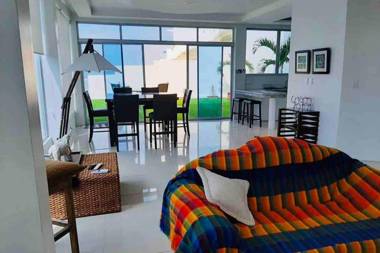 Super Duplex al mar con acceso a la playa - Club Privado en Manta