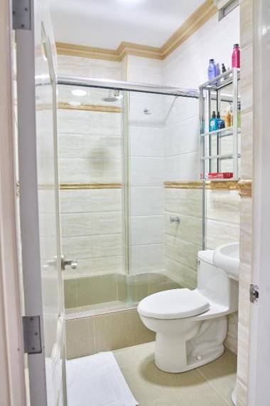 DEPARTAMENTOS MARCECILIA en el centro de Manta 2 Habitaciones