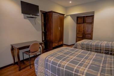Suites & Hotel El Quijote